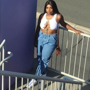 Meet your Posher, Destiny